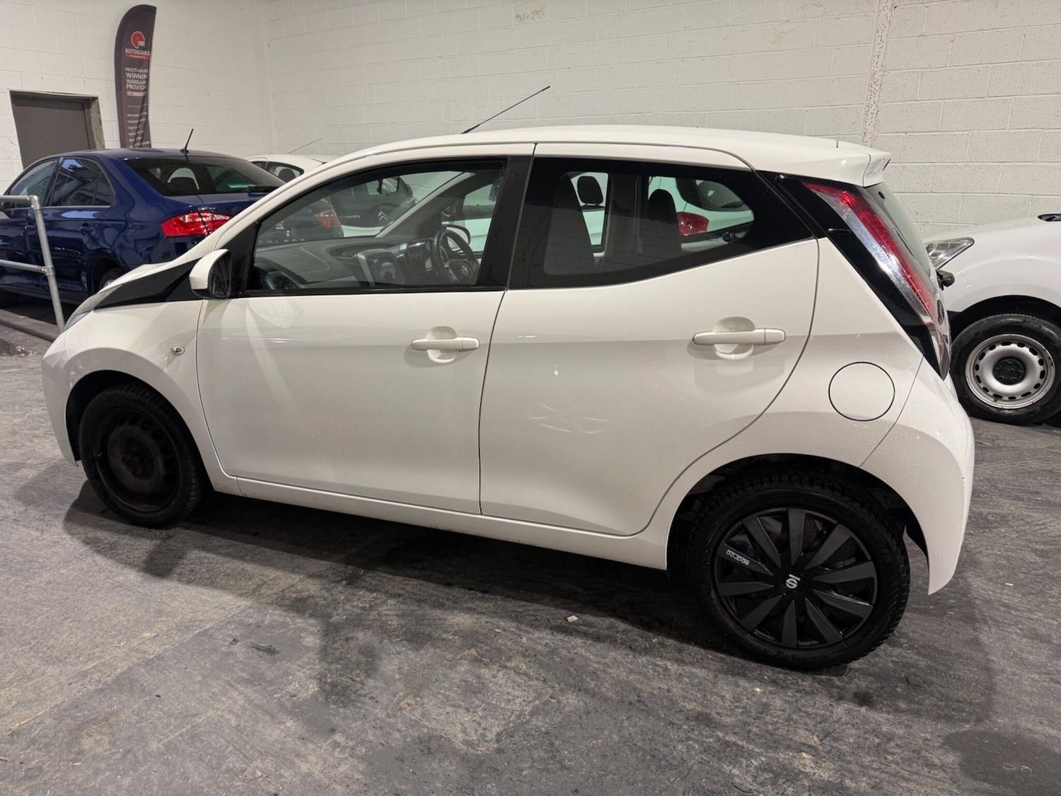 Used Toyota AYGO for sale - 77267978: Photo 13