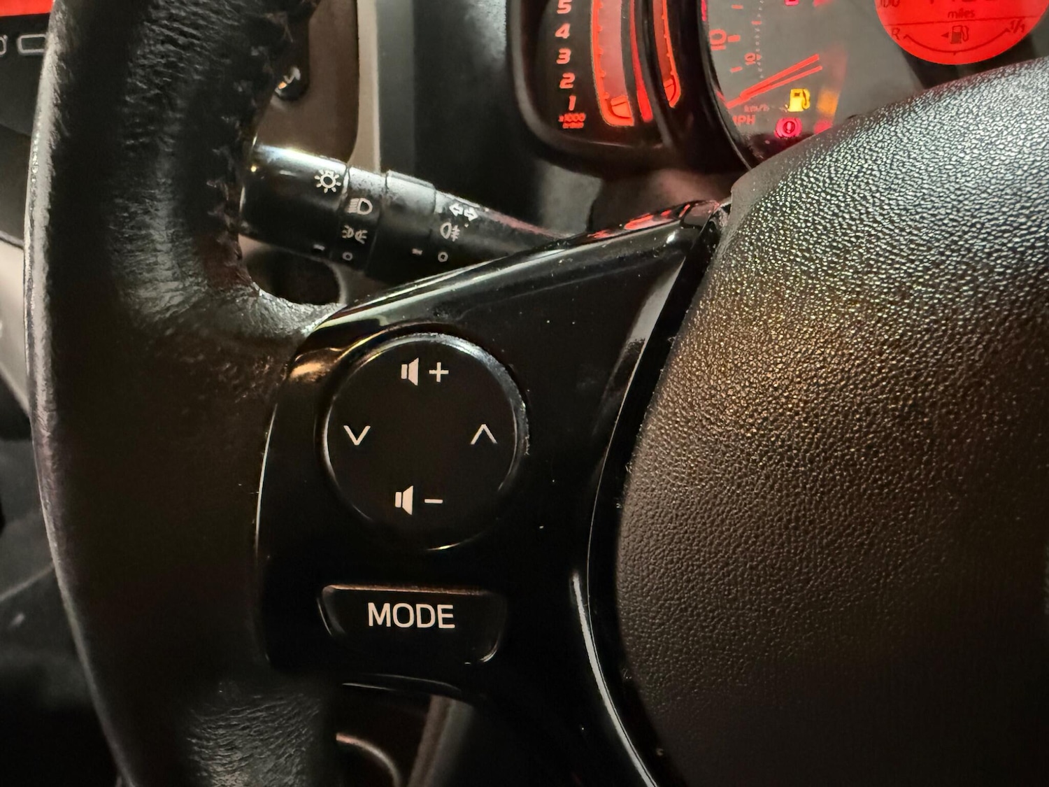 Used Toyota AYGO for sale - 77267978: Photo 26