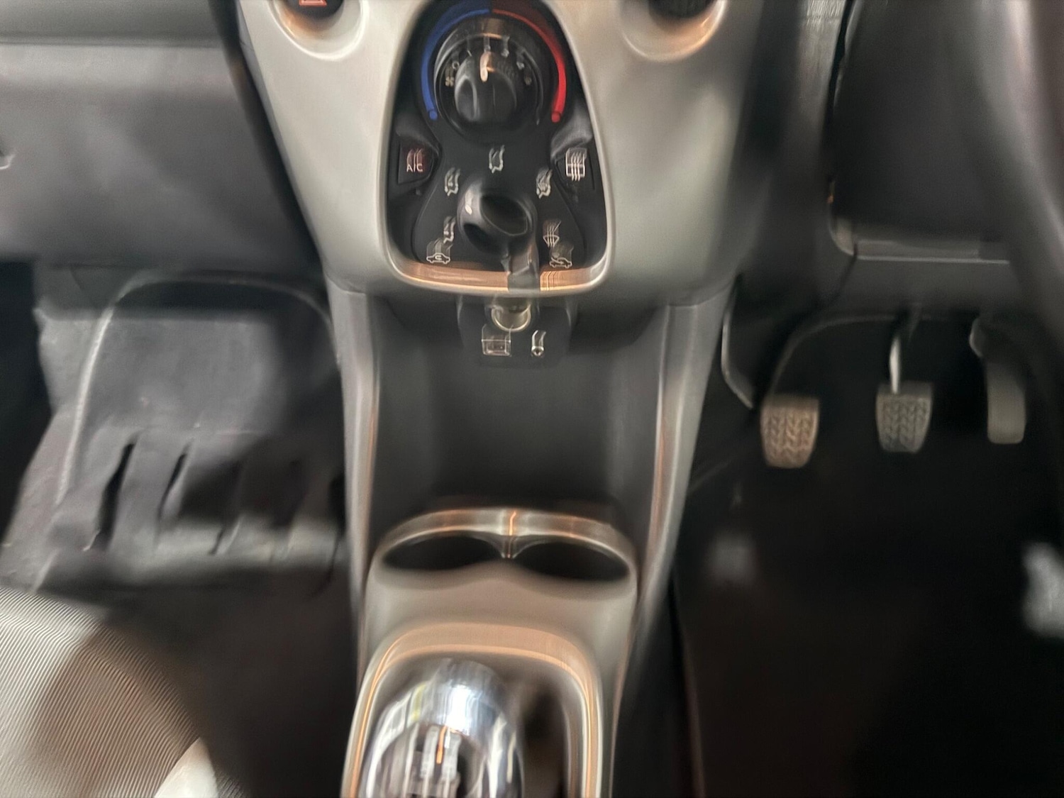 Used Toyota AYGO for sale - 77267978: Photo 29