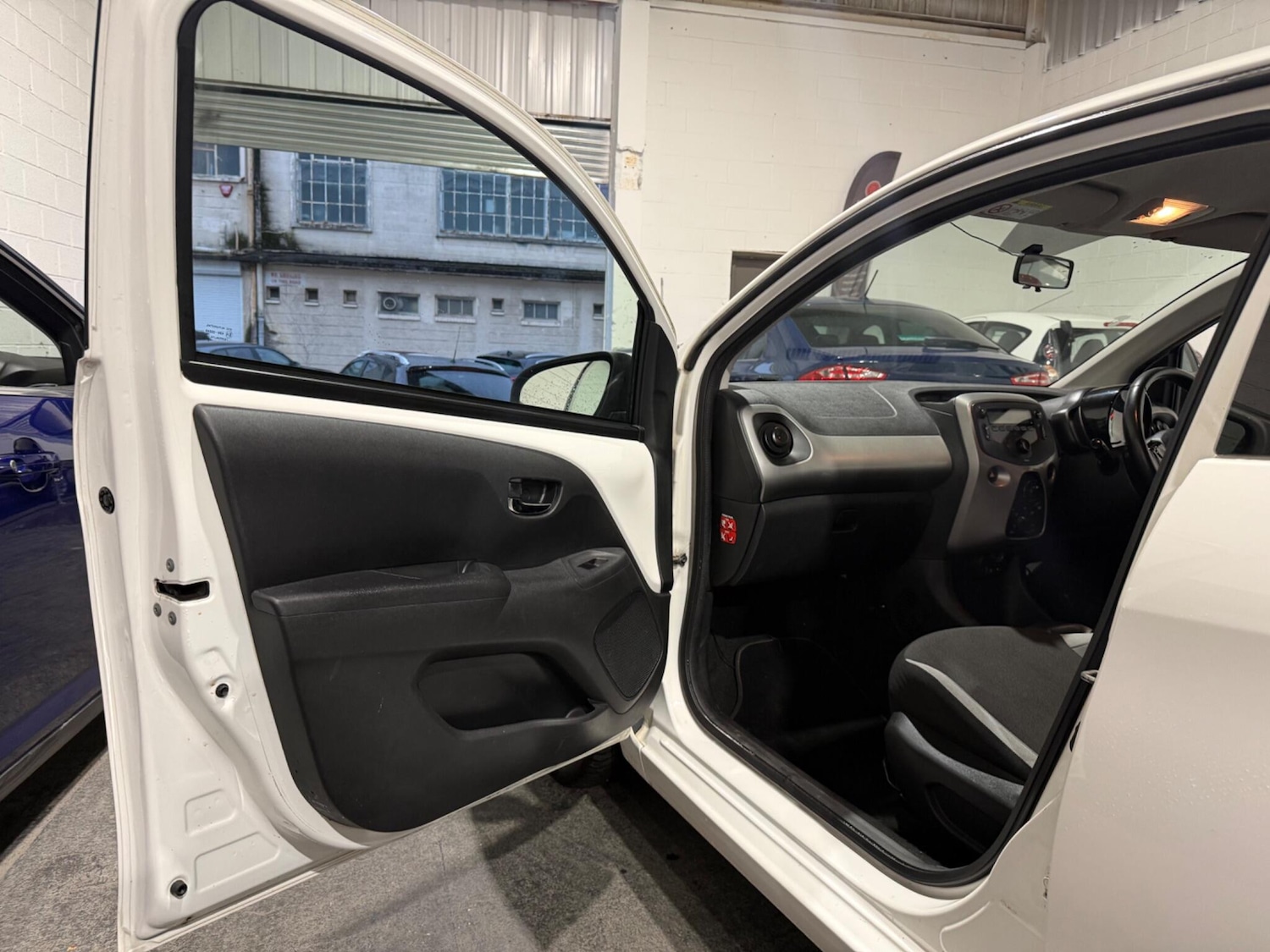 Used Toyota AYGO for sale - 77267978: Photo 30