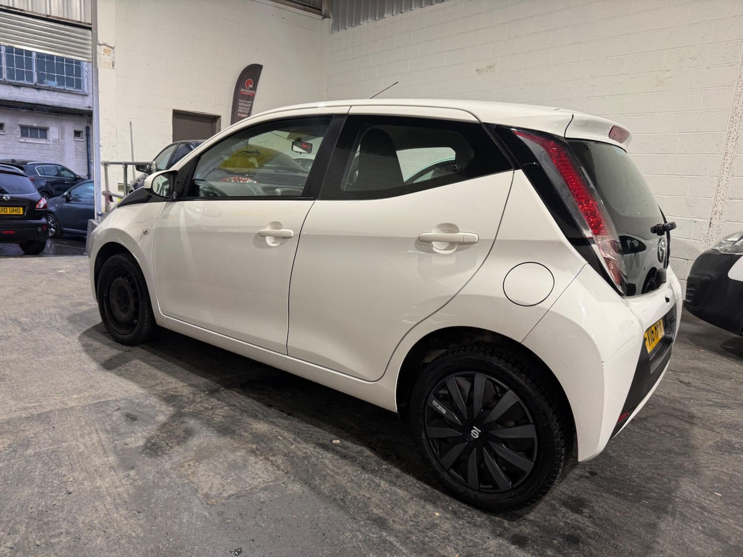 Used Toyota AYGO for sale - 77267978: Photo 4