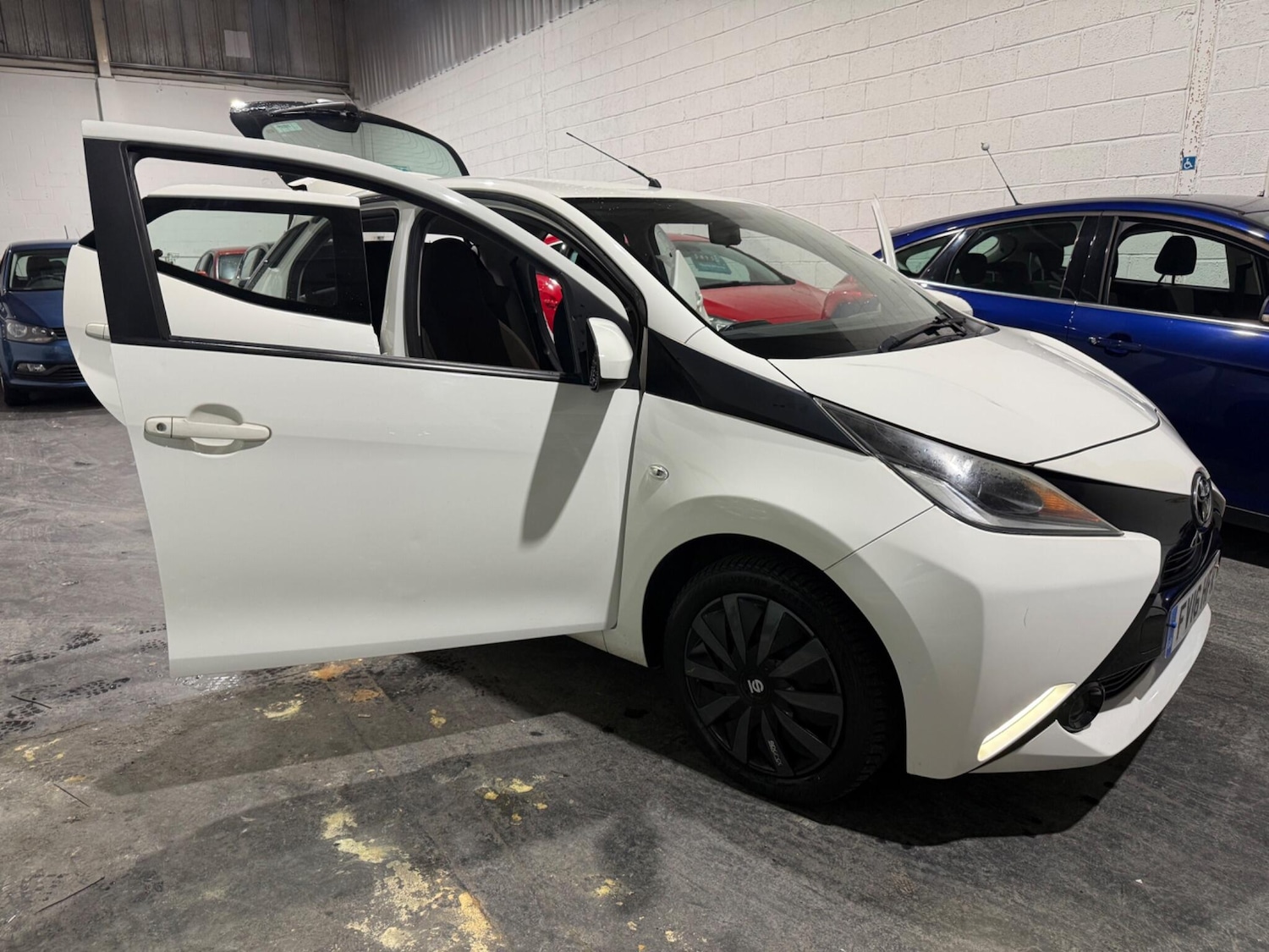 Used Toyota AYGO for sale - 77267978: Photo 6