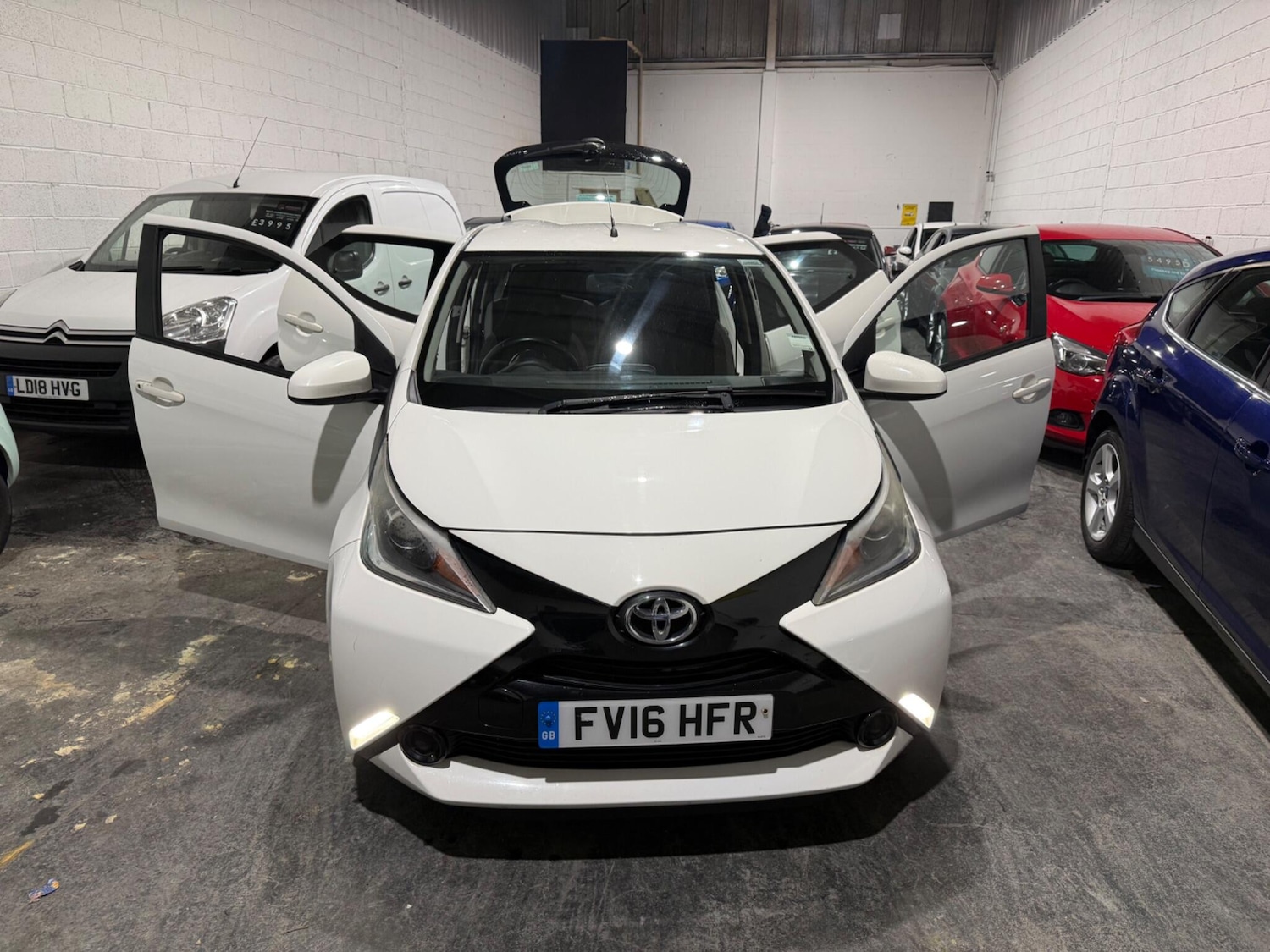 Used Toyota AYGO for sale - 77267978: Photo 9