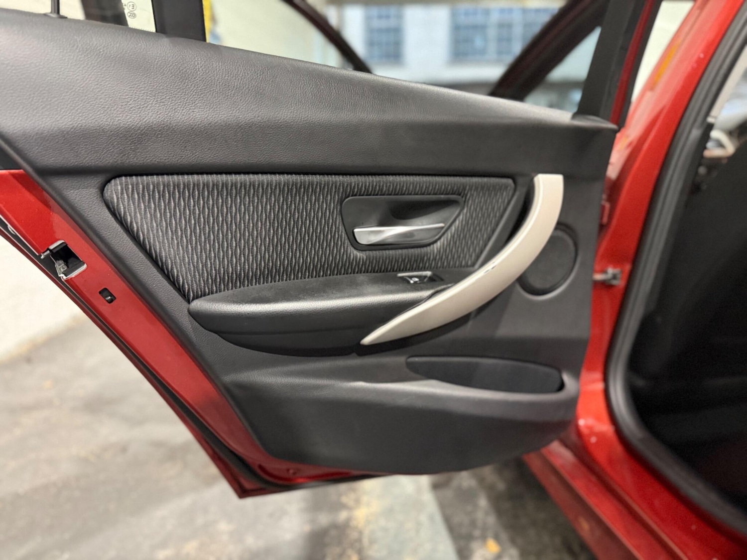 Used BMW 3 Series for sale - 76728706: Photo 32