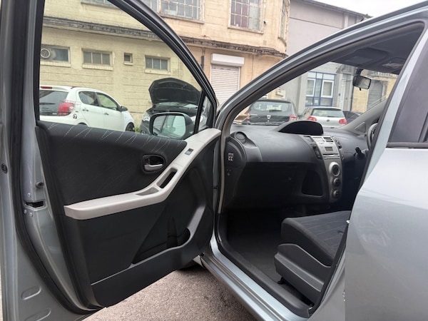 Used Toyota Yaris 2006 for sale - 76259346: Photo 16