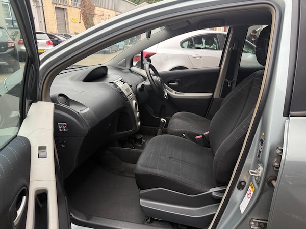 Used Toyota Yaris 2006 for sale - 76259346: Photo 17