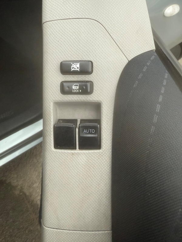 Used Toyota Yaris 2006 for sale - 76259346: Photo 29