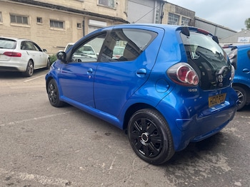 Used Toyota AYGO 2010 for sale - 78481355: Photo
