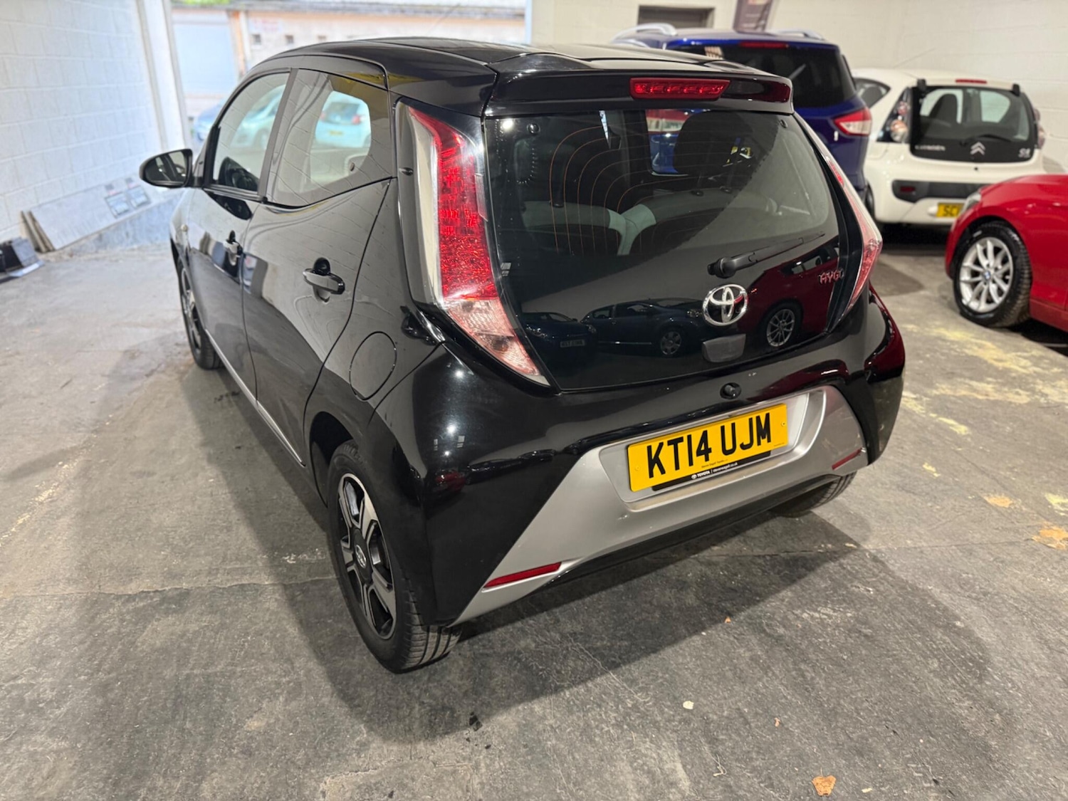 Used Toyota AYGO 2014 for sale - 76850490: Photo 10