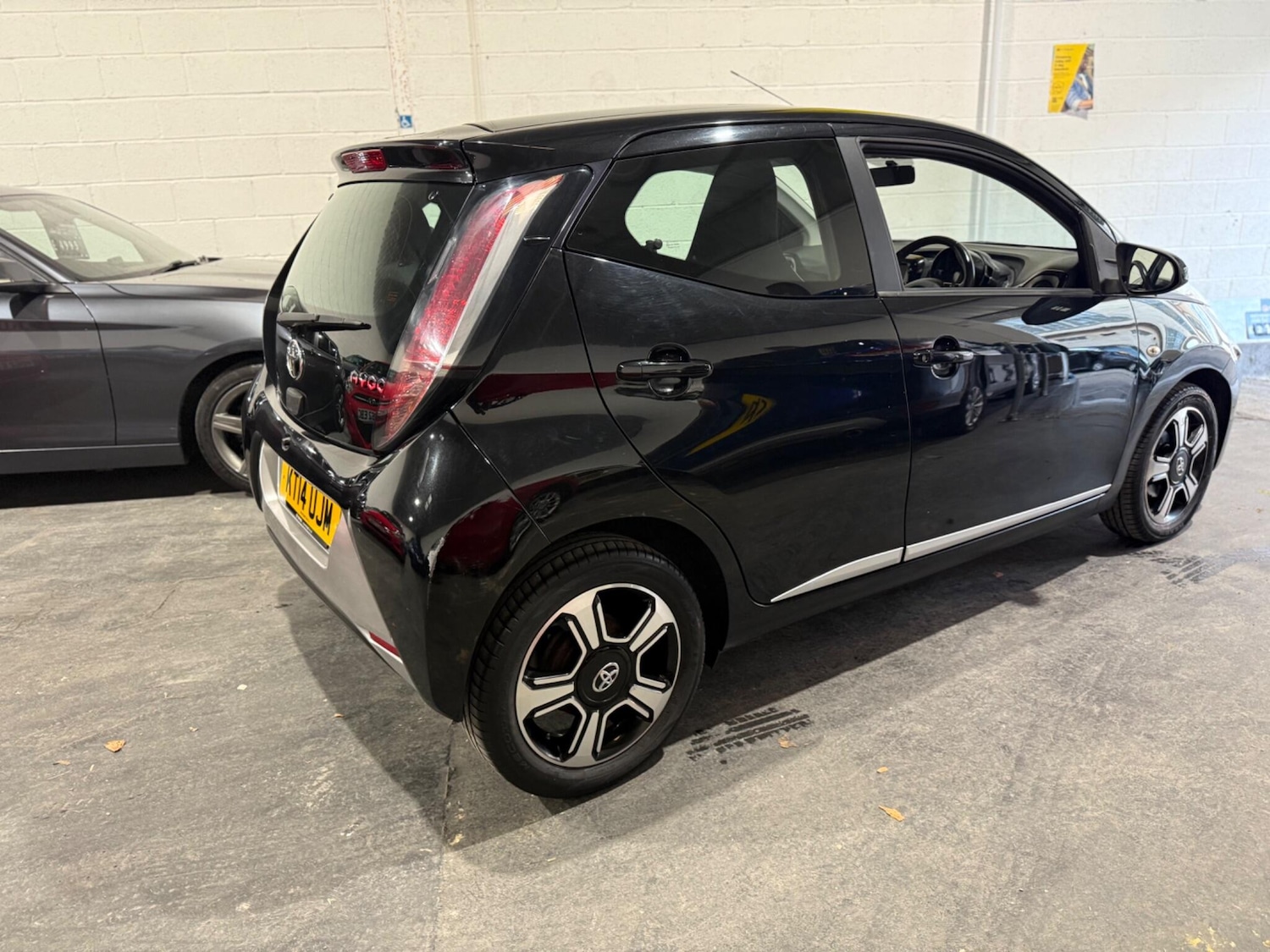 Used Toyota AYGO 2014 for sale - 76850490: Photo 19