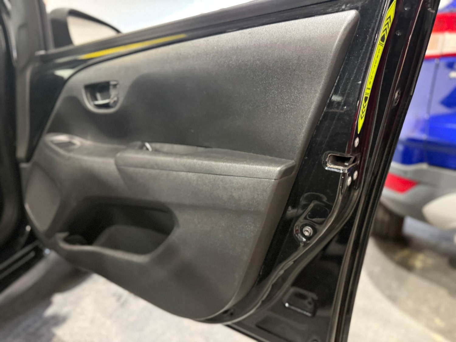 Used Toyota AYGO 2014 for sale - 76850490: Photo 30