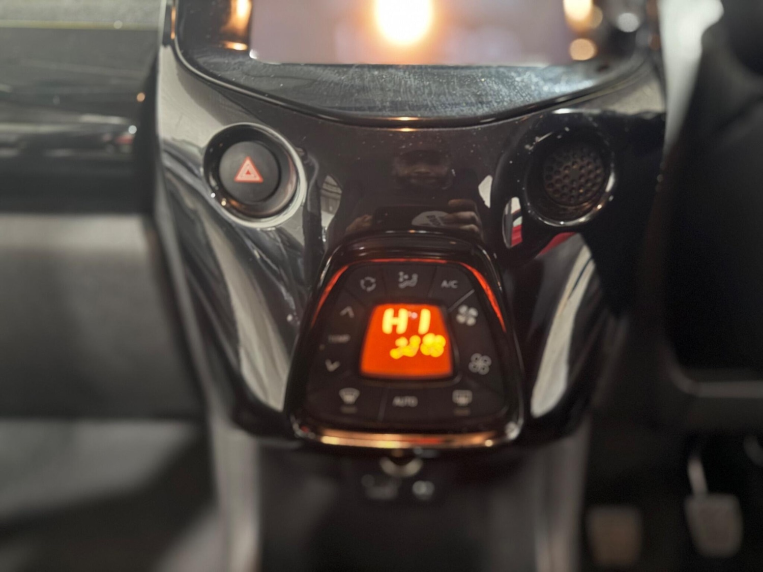 Used Toyota AYGO 2014 for sale - 76850490: Photo 41