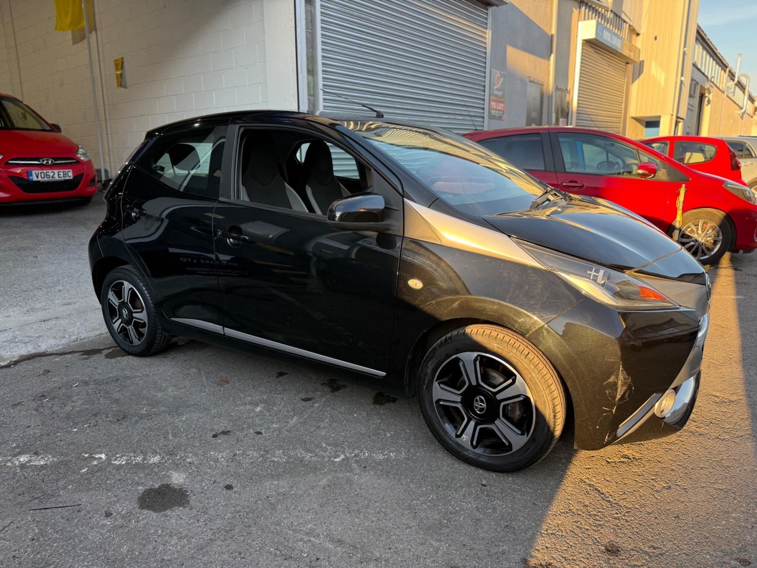 Used Toyota AYGO 2014 for sale - 76850490: Photo 6