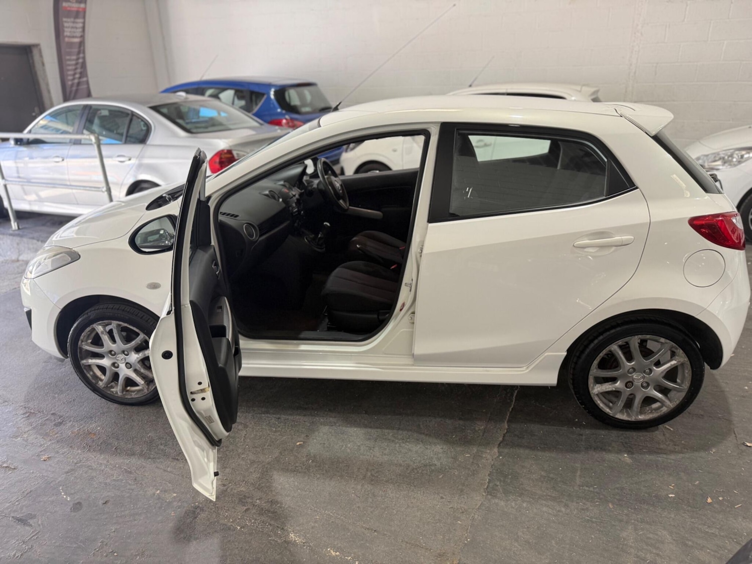 Used Mazda Mazda2 2012 for sale - 76189913: Photo 21