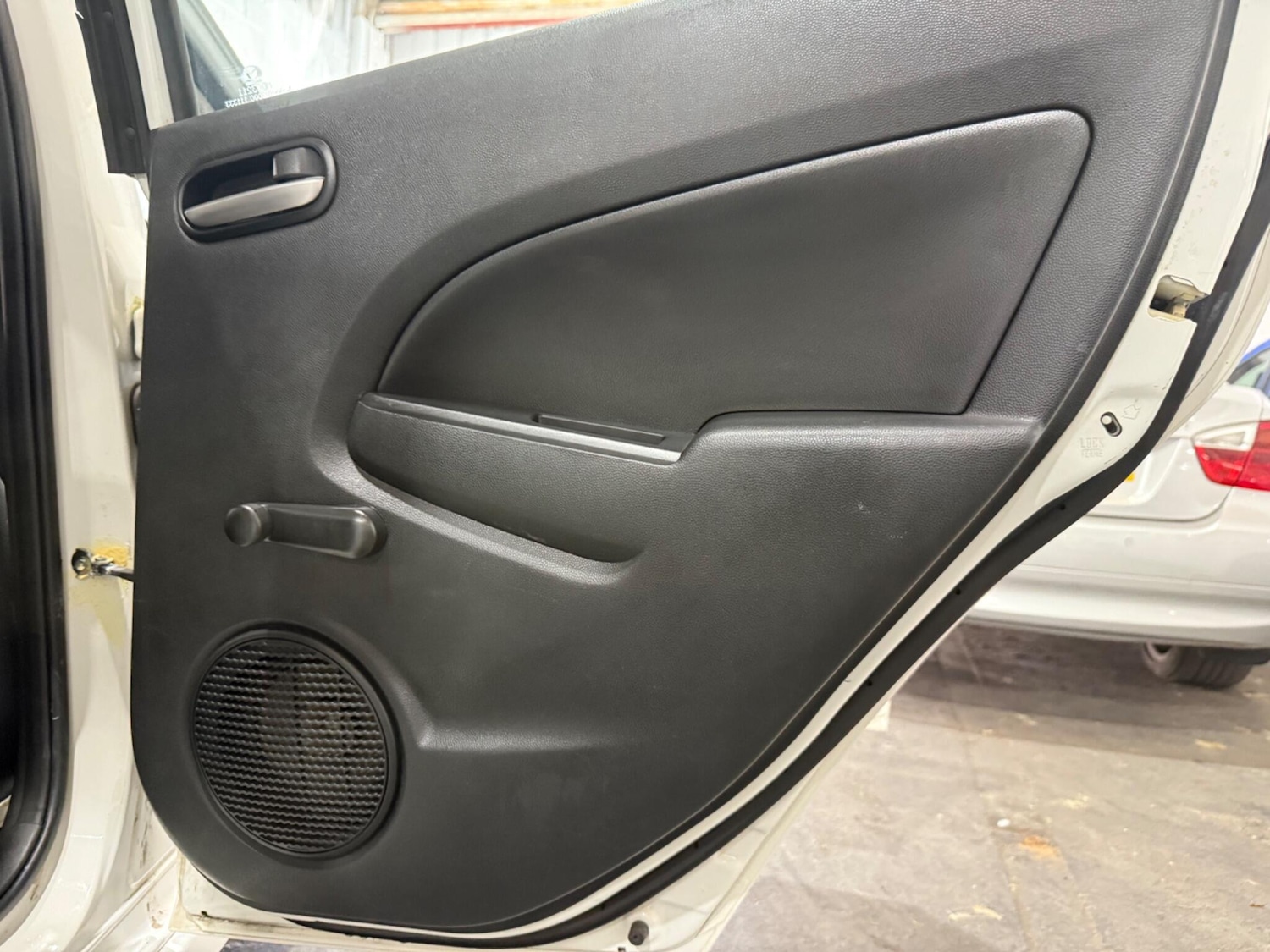 Used Mazda Mazda2 2012 for sale - 76189913: Photo 27