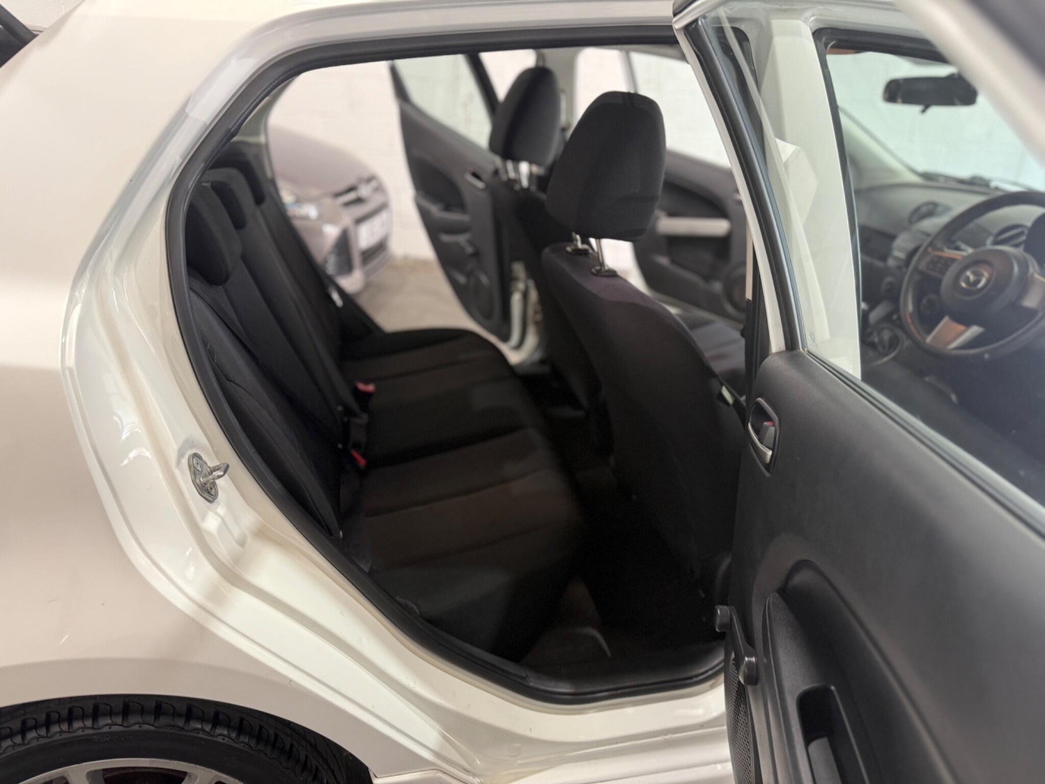 Used Mazda Mazda2 2012 for sale - 76189913: Photo 29