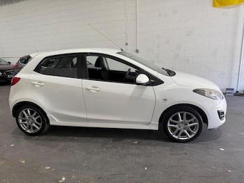 Used Mazda Mazda2 2012 for sale - 76189913: Photo 2
