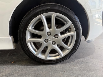 Used Mazda Mazda2 2012 for sale - 76189913: Photo 4