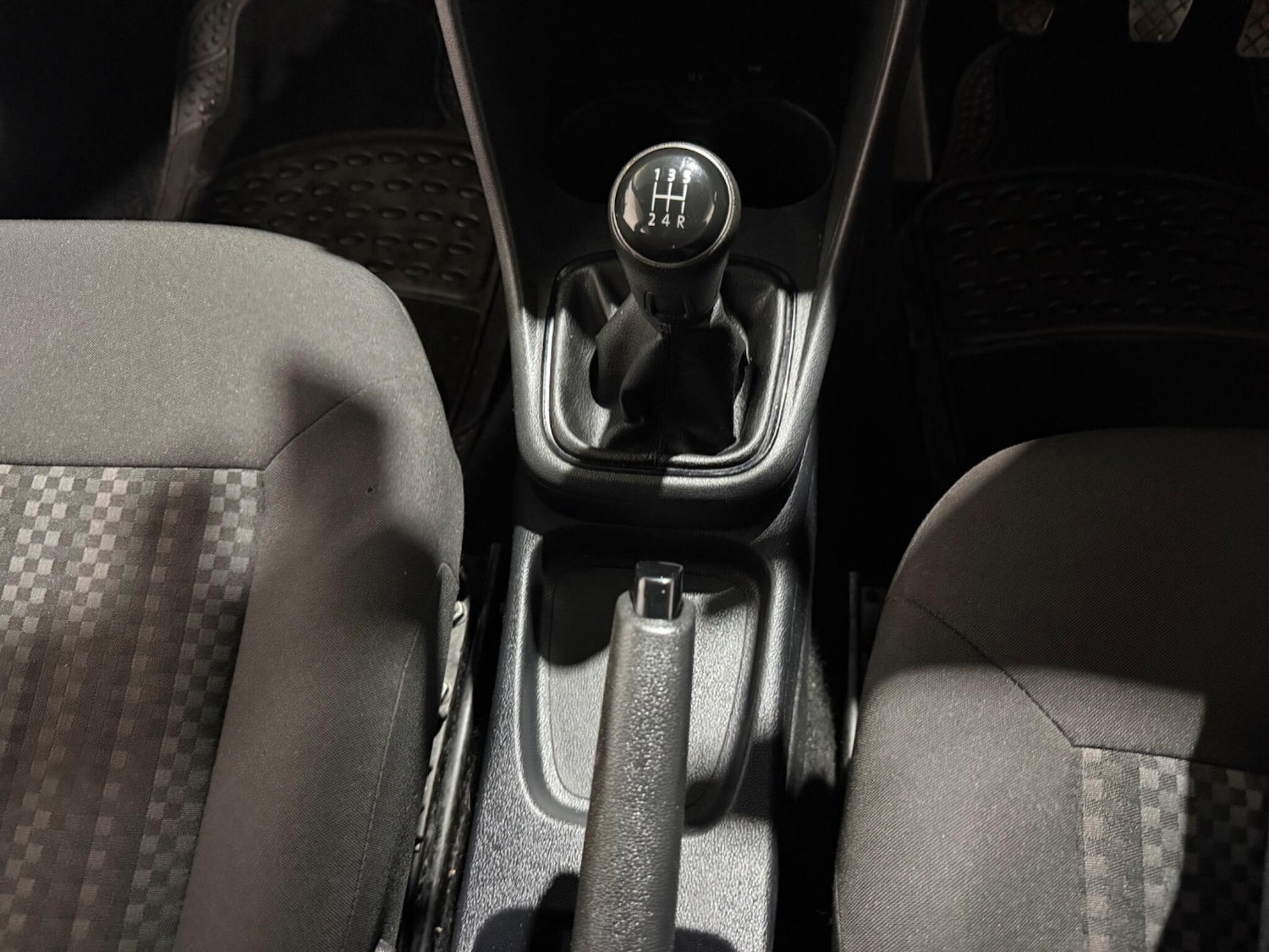 Used Volkswagen Polo 2016 for sale - 77216215: Photo 23