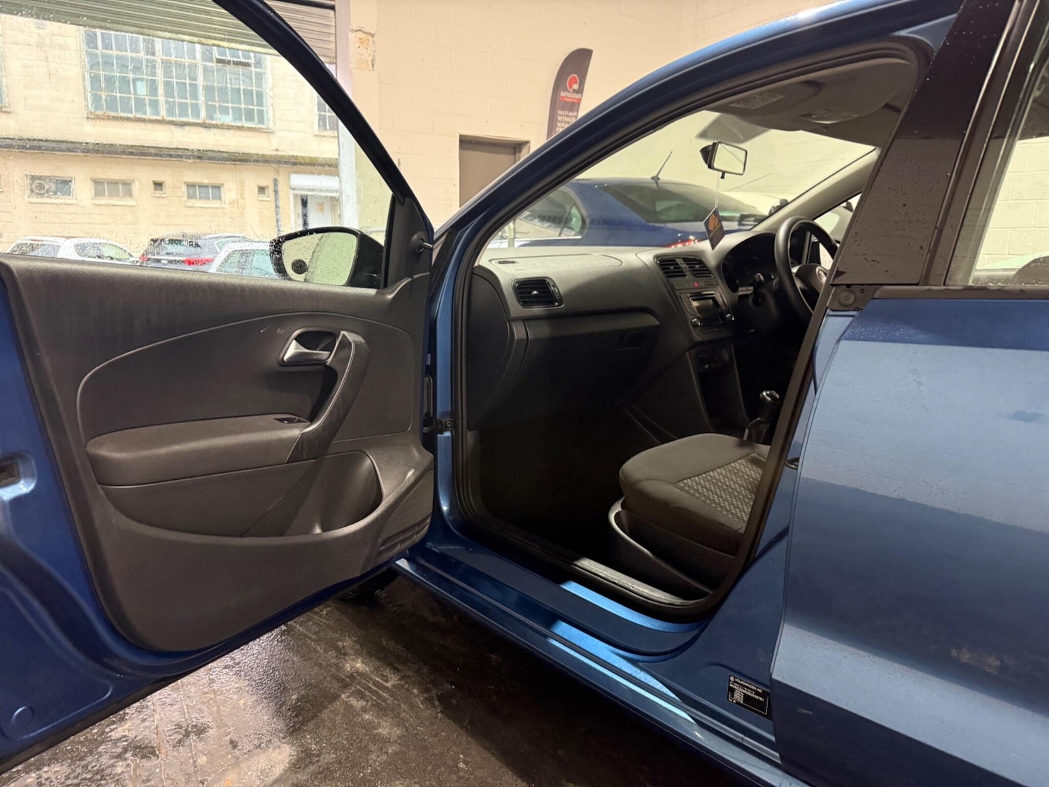 Used Volkswagen Polo 2016 for sale - 77216215: Photo 27