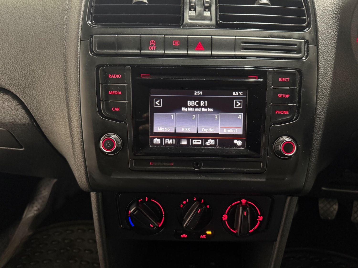 Used Volkswagen Polo 2016 for sale - 77216215: Photo 29