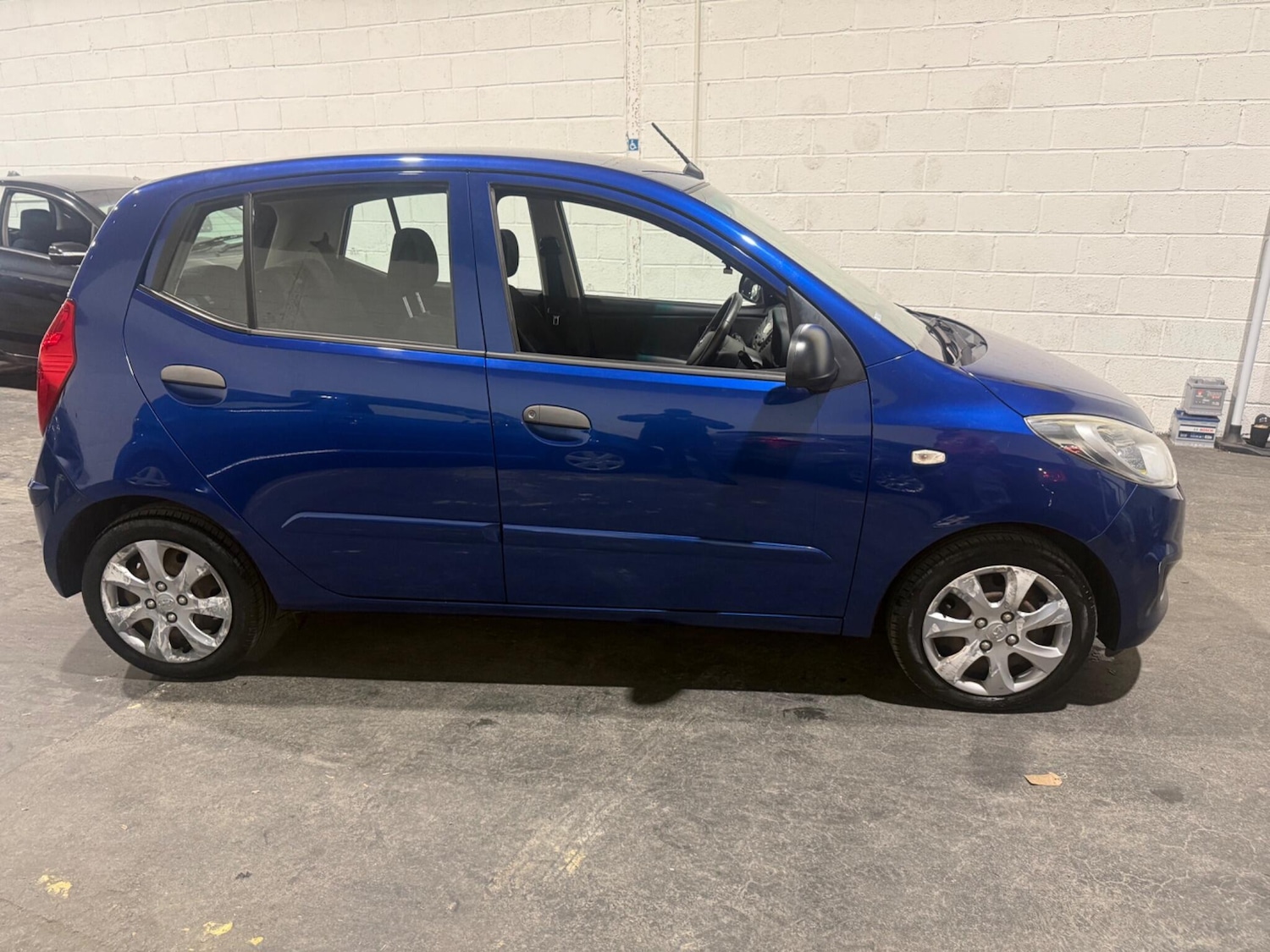 Used Hyundai i10 2013 for sale - 76849896: Photo 14