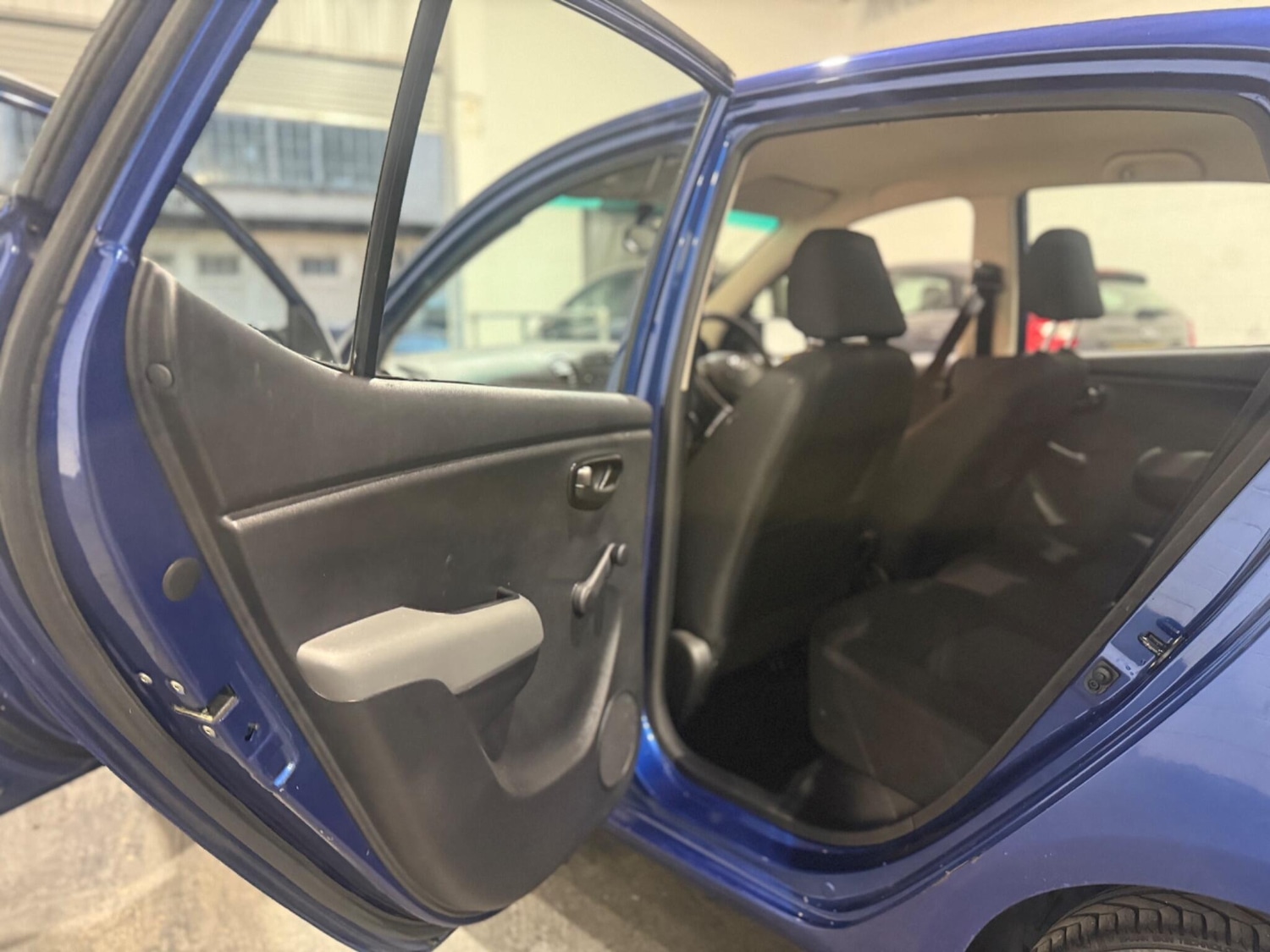 Used Hyundai i10 2013 for sale - 76849896: Photo 27