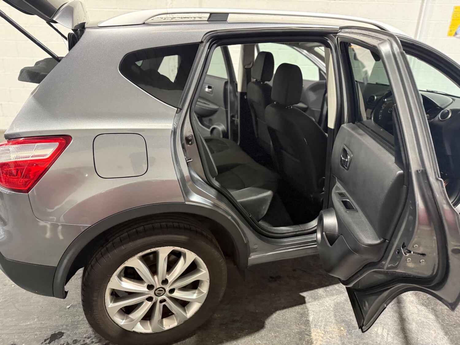 Used Nissan Qashqai 2013 for sale - 76850084: Photo 30