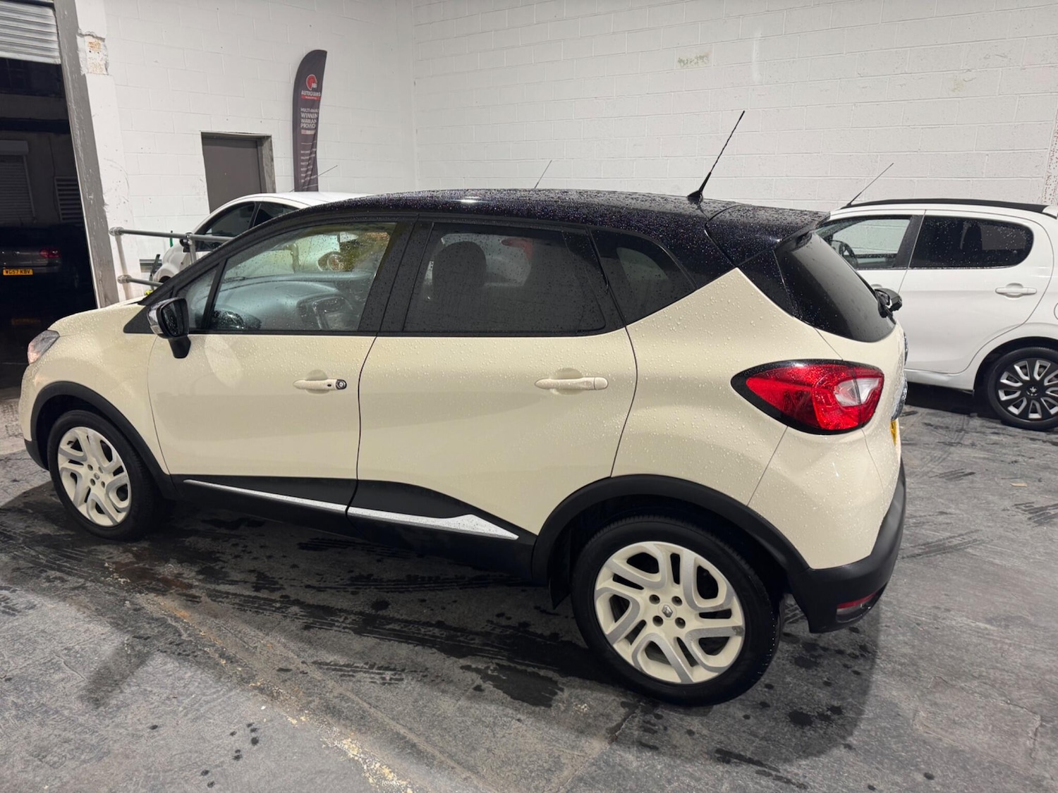 Used Renault Captur 2014 for sale - 77550130: Photo 15