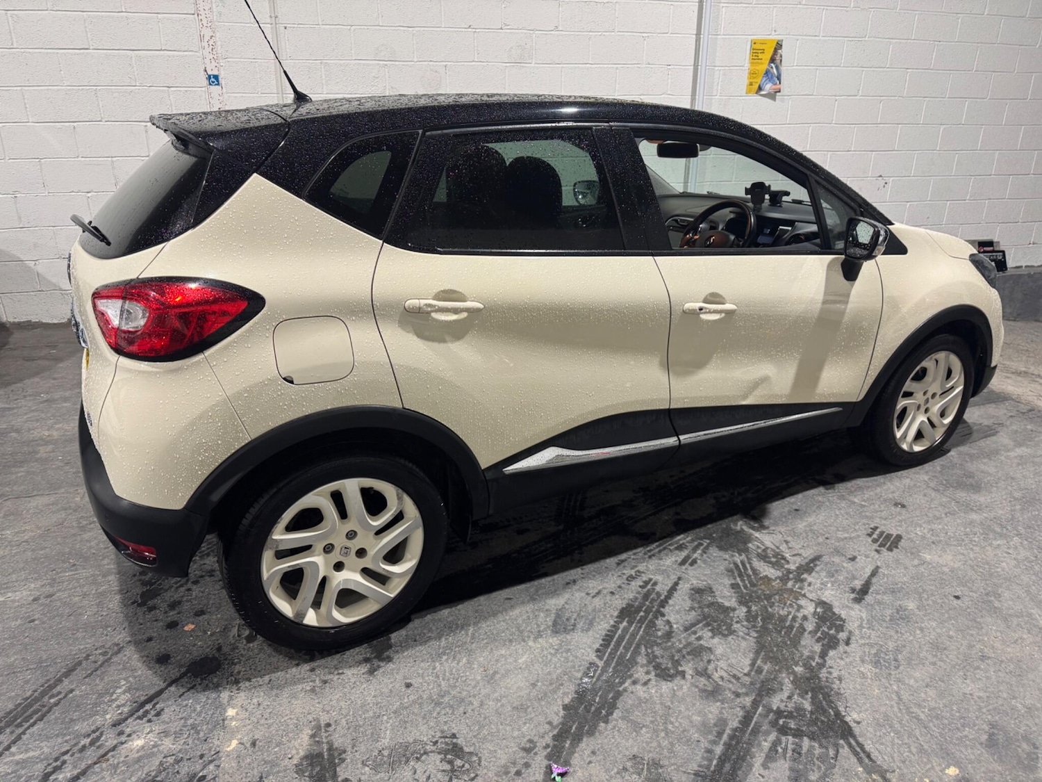 Used Renault Captur 2014 for sale - 77550130: Photo 20