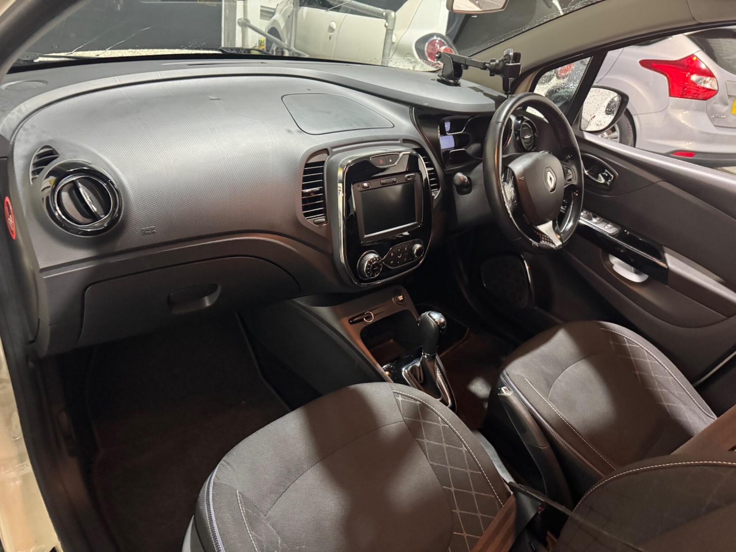 Used Renault Captur 2014 for sale - 77550130: Photo 28