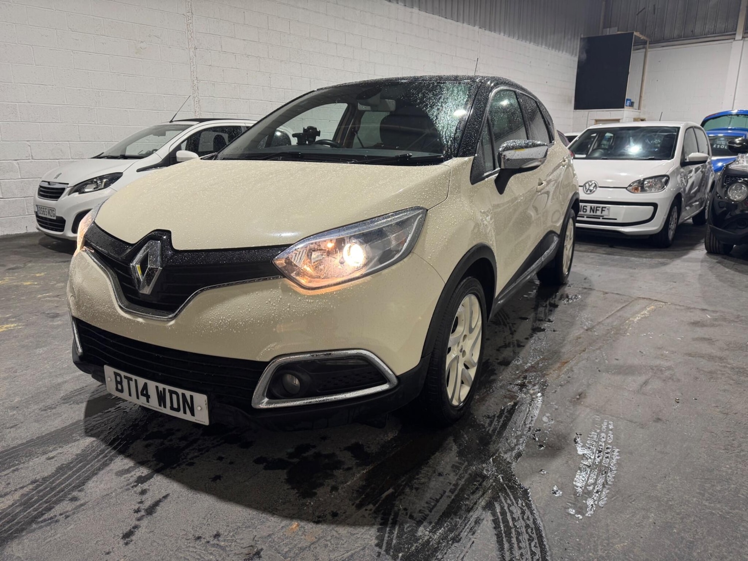 Used Renault Captur 2014 for sale - 77550130: Photo 3