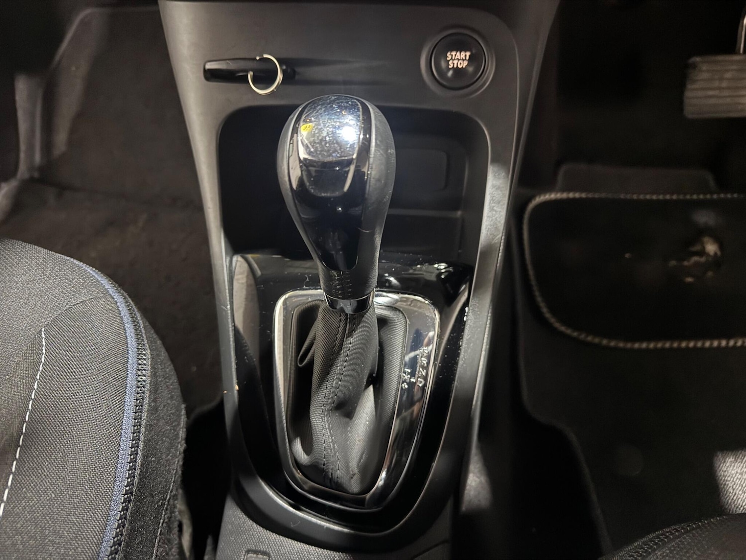 Used Renault Captur 2014 for sale - 77550130: Photo 30