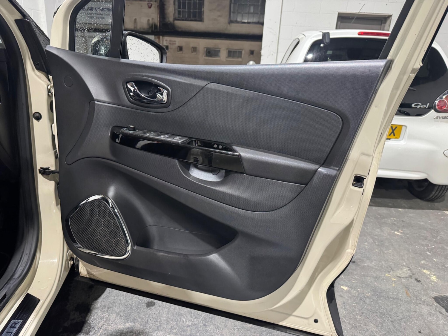 Used Renault Captur 2014 for sale - 77550130: Photo 38