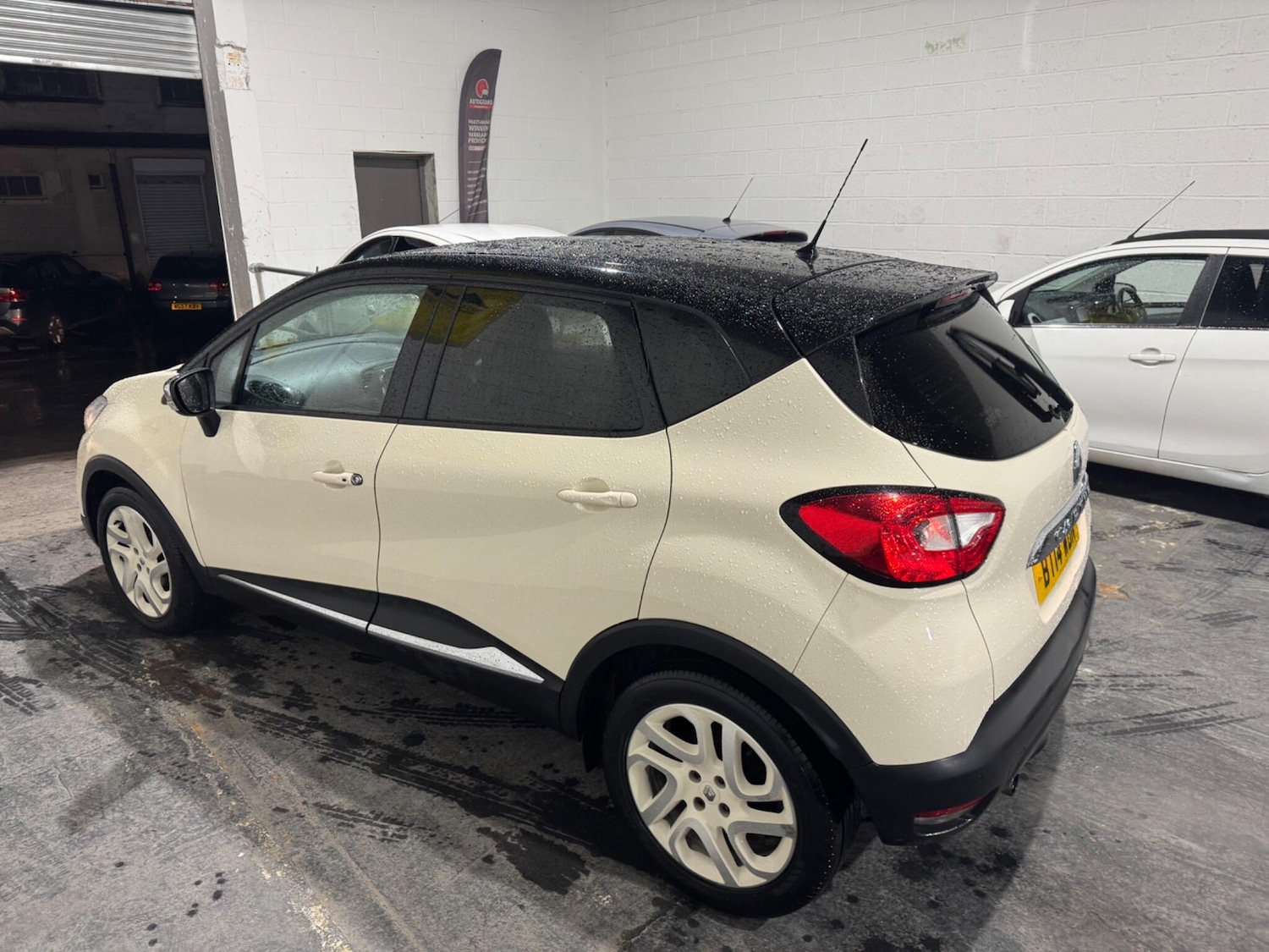 Used Renault Captur 2014 for sale - 77550130: Photo 4