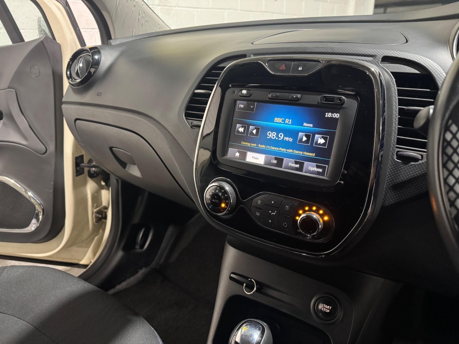 Used Renault Captur 2014 for sale - 77550130: Photo 43