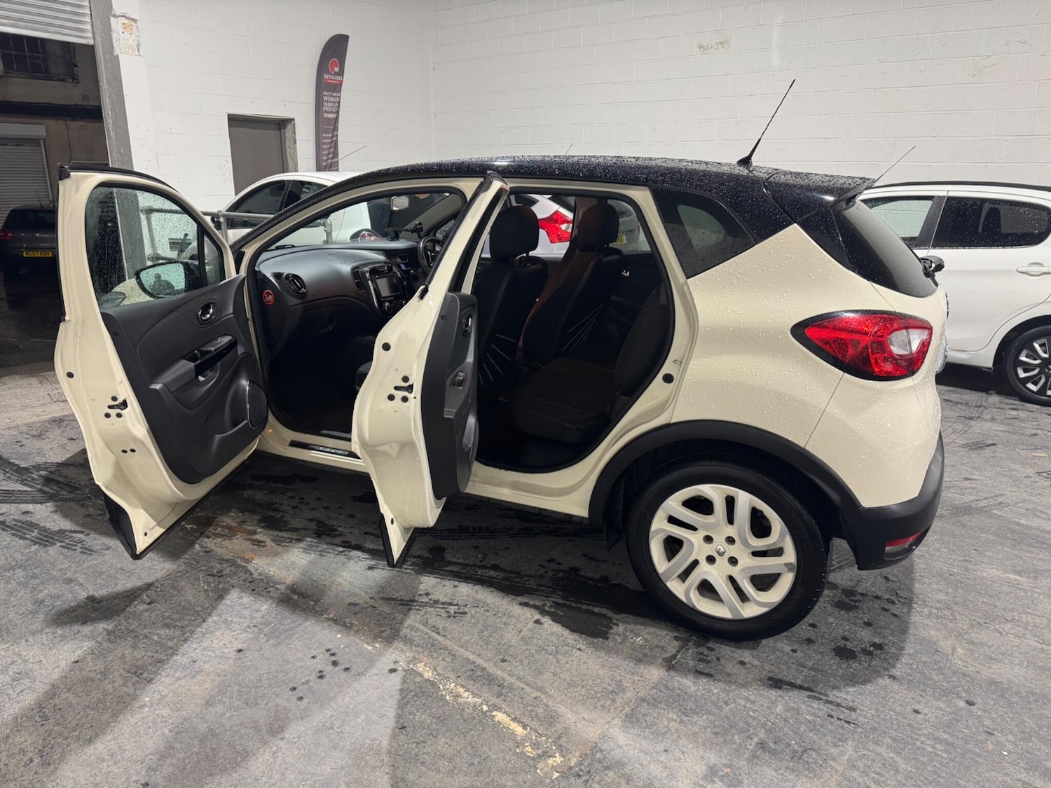 Used Renault Captur 2014 for sale - 77550130: Photo 53