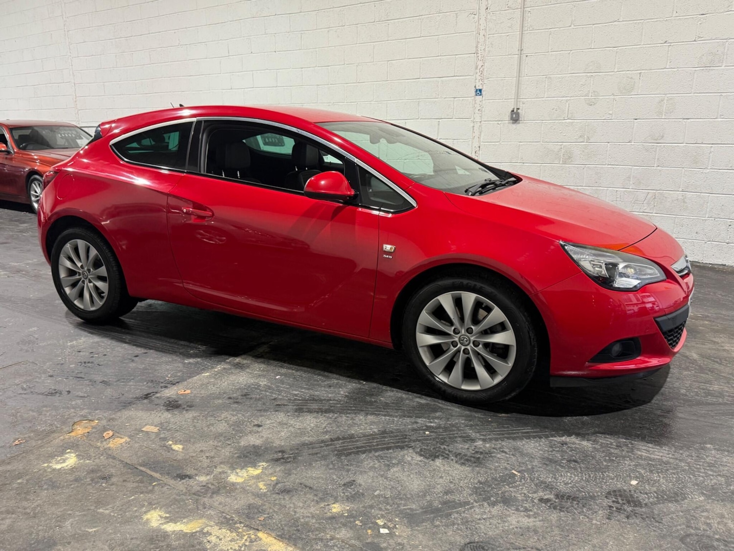 Used Vauxhall Astra GTC 2016 for sale - 77174572: Photo 1