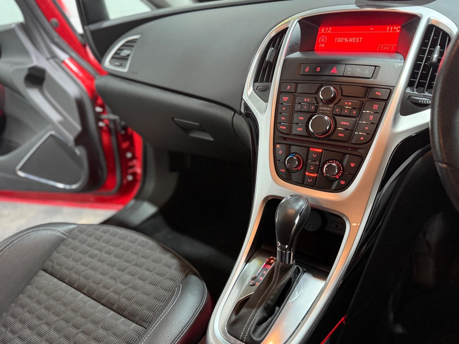 Used Vauxhall Astra GTC 2016 for sale - 77174572: Photo 38