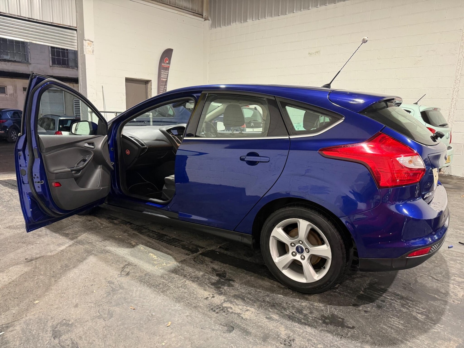 Used Ford Focus for sale - 77242669: Photo 11