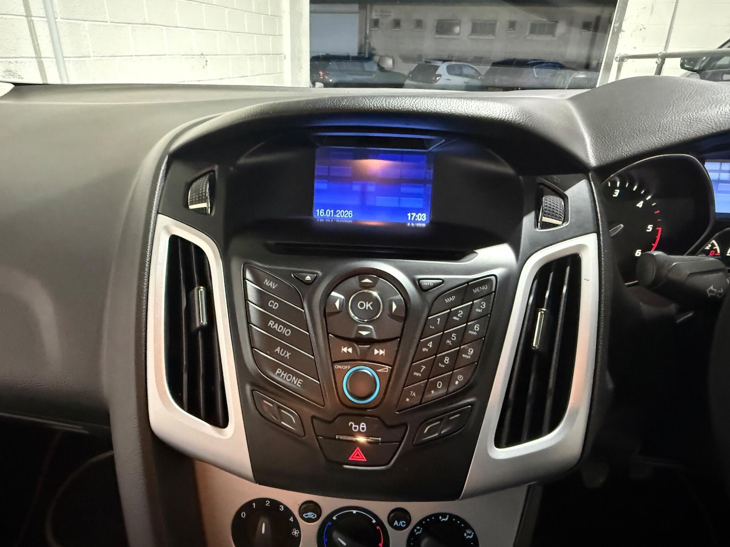 Used Ford Focus for sale - 77242669: Photo 38