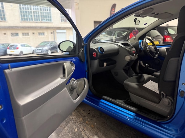 Used Toyota AYGO 2009 for sale - 76294909: Photo 18