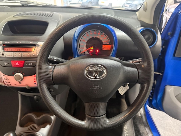 Used Toyota AYGO 2009 for sale - 76294909: Photo 28