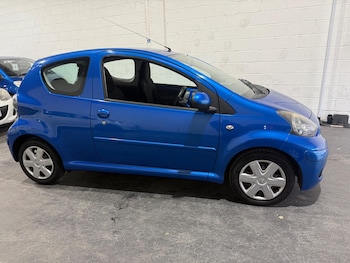 Used Toyota AYGO 2009 for sale - 76294909: Photo