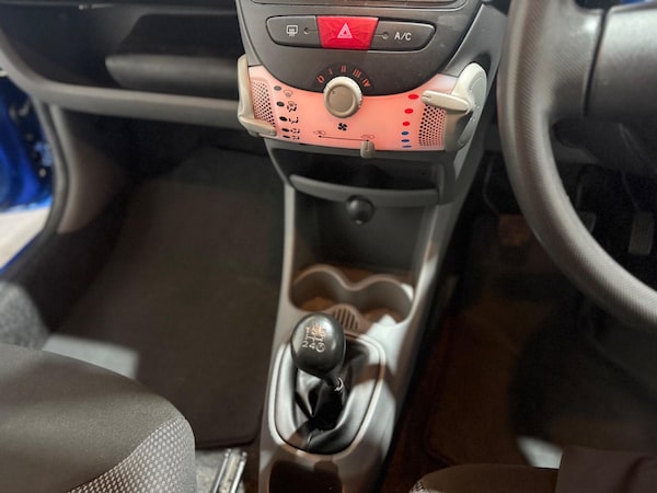 Used Toyota AYGO 2009 for sale - 76294909: Photo 30