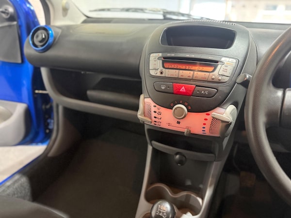 Used Toyota AYGO 2009 for sale - 76294909: Photo 31