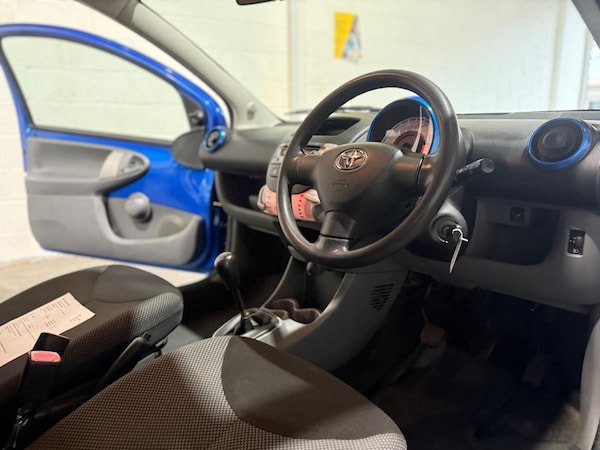 Used Toyota AYGO 2009 for sale - 76294909: Photo 33