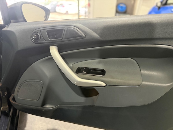 Used Ford Fiesta 2009 for sale - 76240139: Photo 17