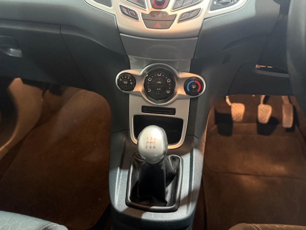 Used Ford Fiesta 2009 for sale - 76240139: Photo 22