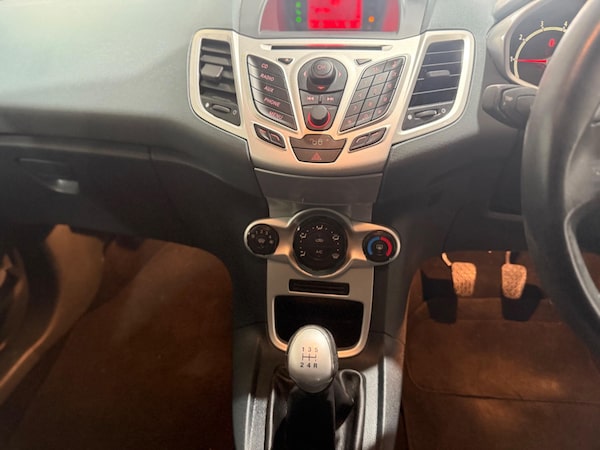 Used Ford Fiesta 2009 for sale - 76240139: Photo 23